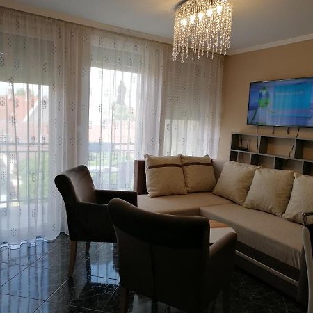 Apartament Bettina47 Apartman Hajdúszoboszló Zewnętrze zdjęcie