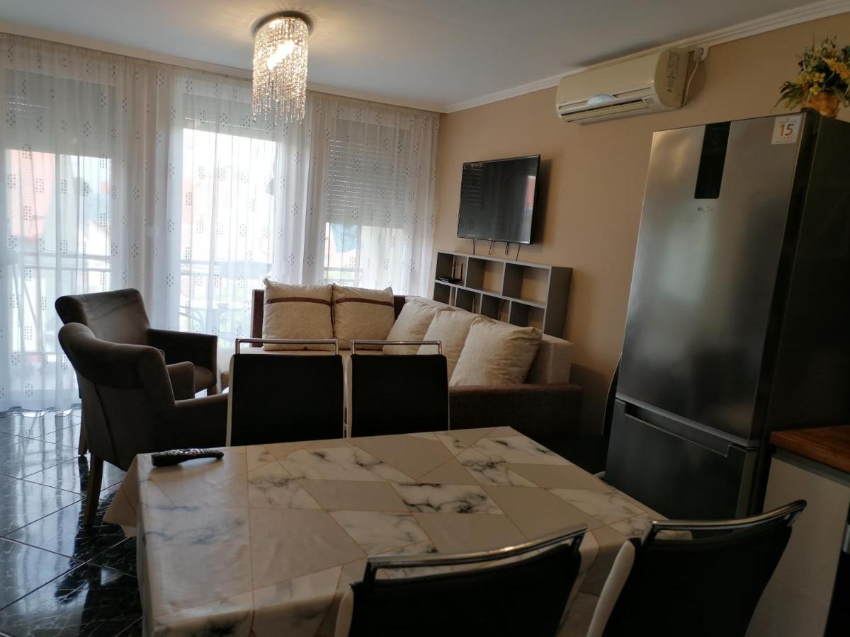 Apartament Bettina47 Apartman Hajdúszoboszló Zewnętrze zdjęcie