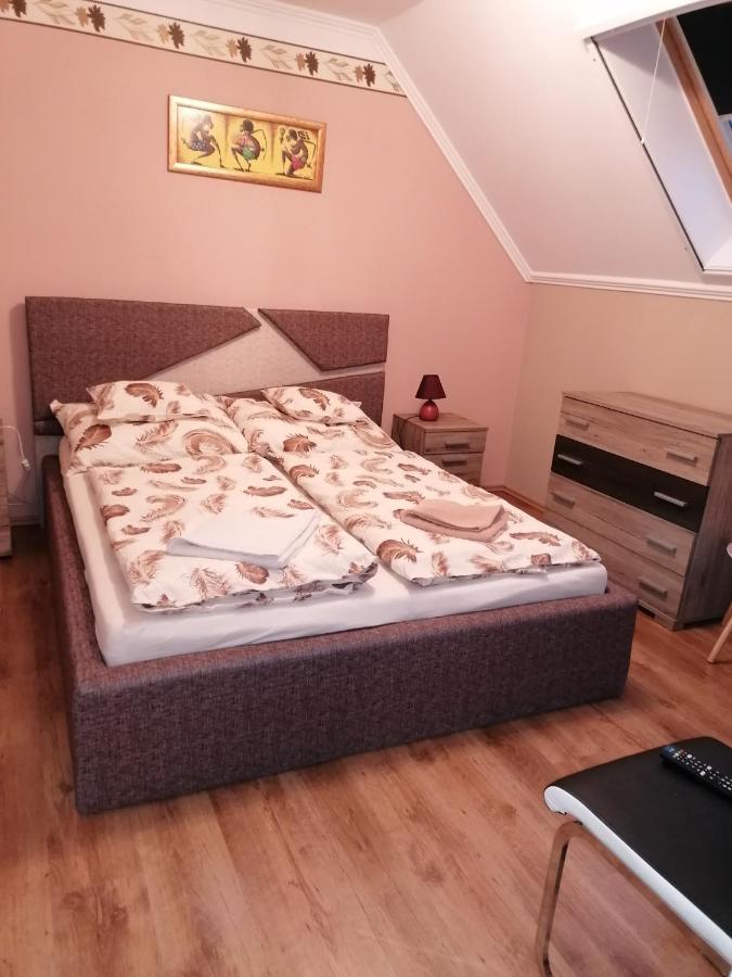 Apartament Bettina47 Apartman Hajdúszoboszló Zewnętrze zdjęcie