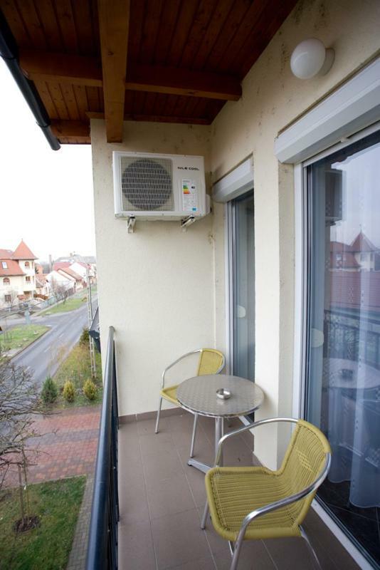 Bettina47 Apartman Hajdúszoboszló Zewnętrze zdjęcie